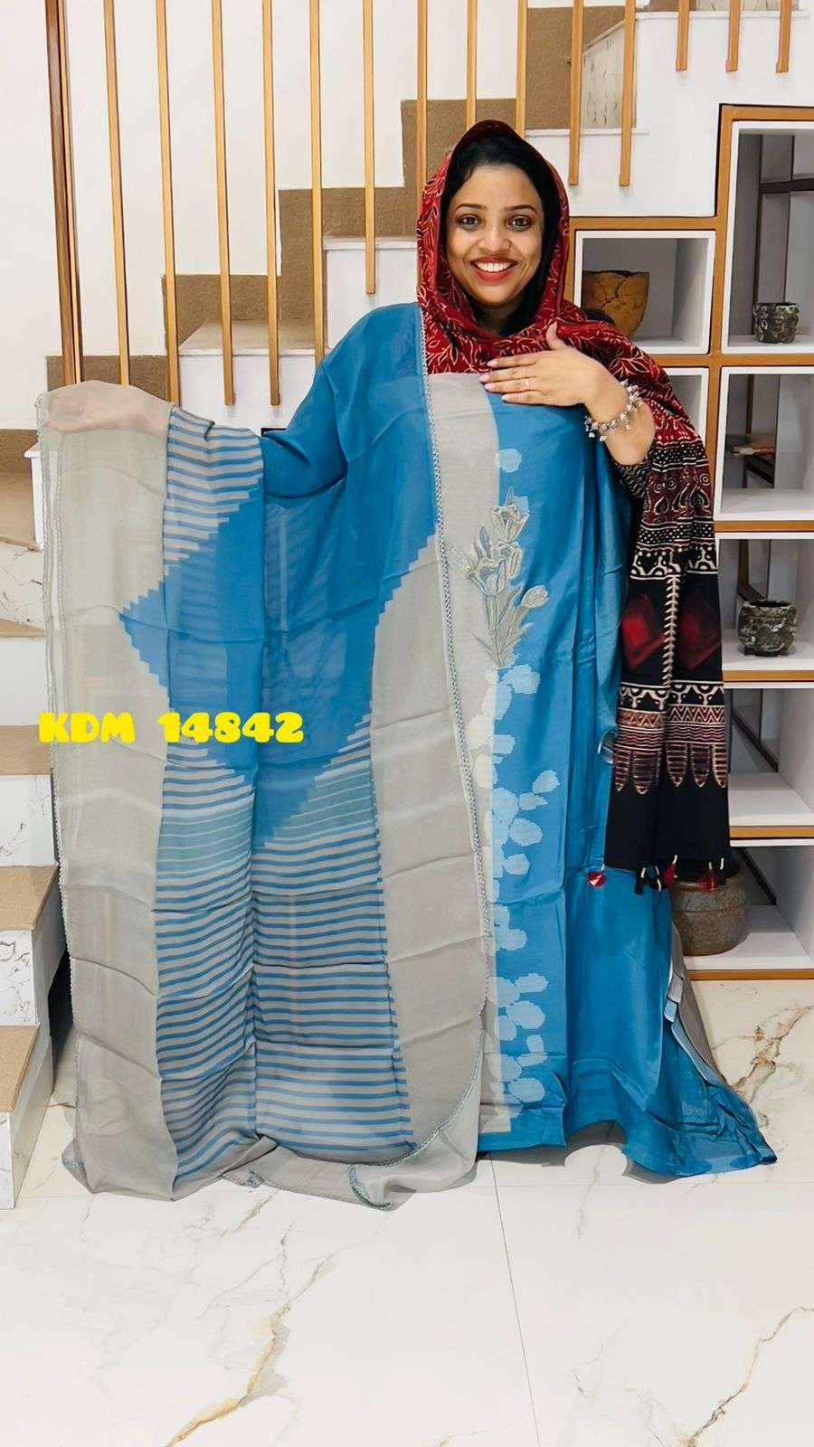 Un Stitched Churidar - Image 4