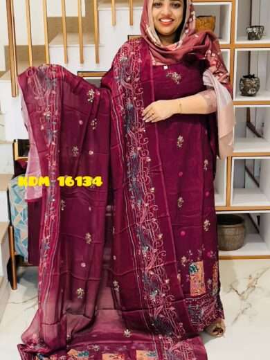 Stitched churidar