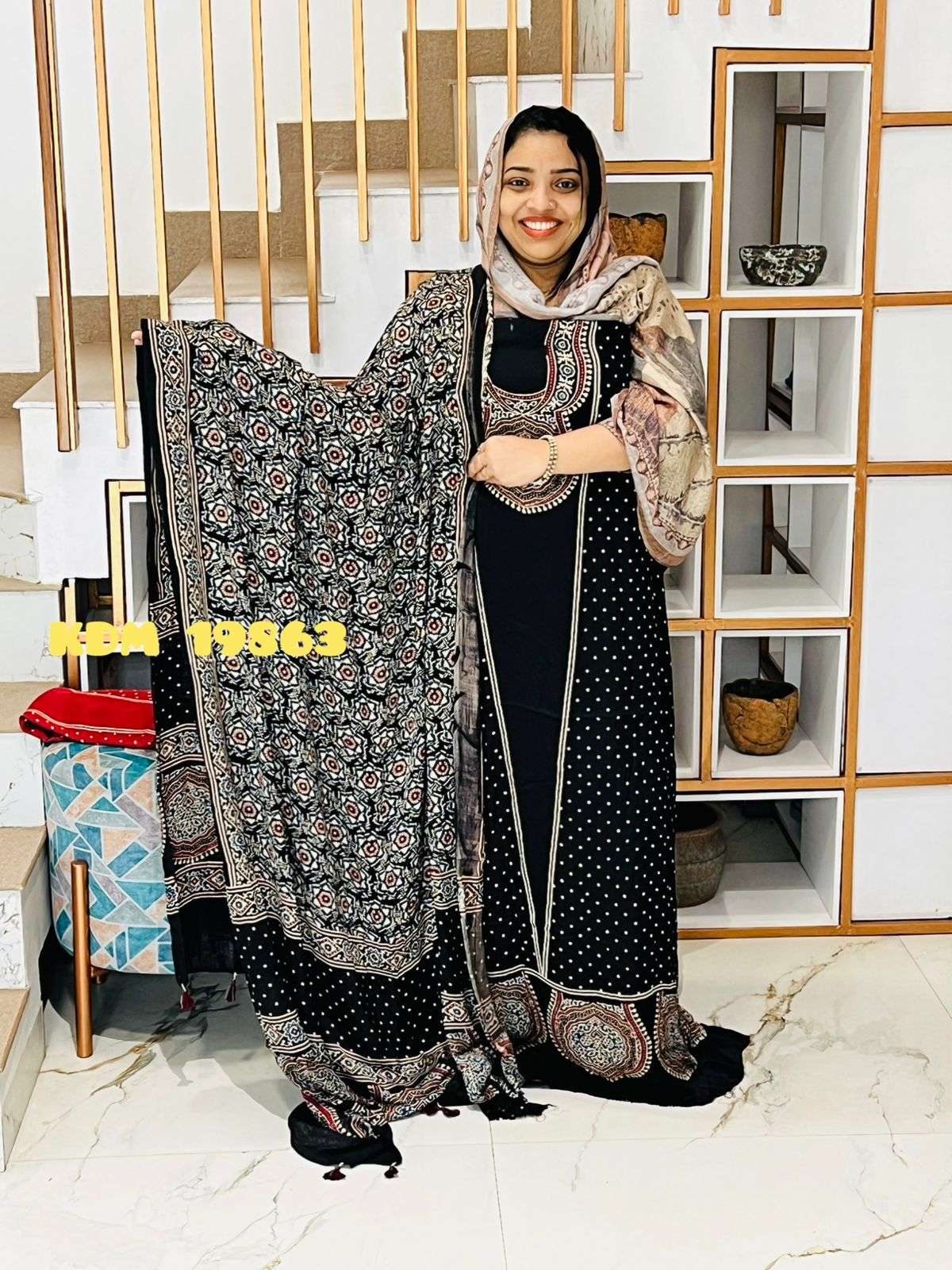 Unstitched Churidar - Image 2