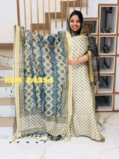 Unstitched churidar